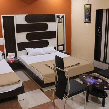 Golden Paying Guest House ديو المظهر الخارجي الصورة